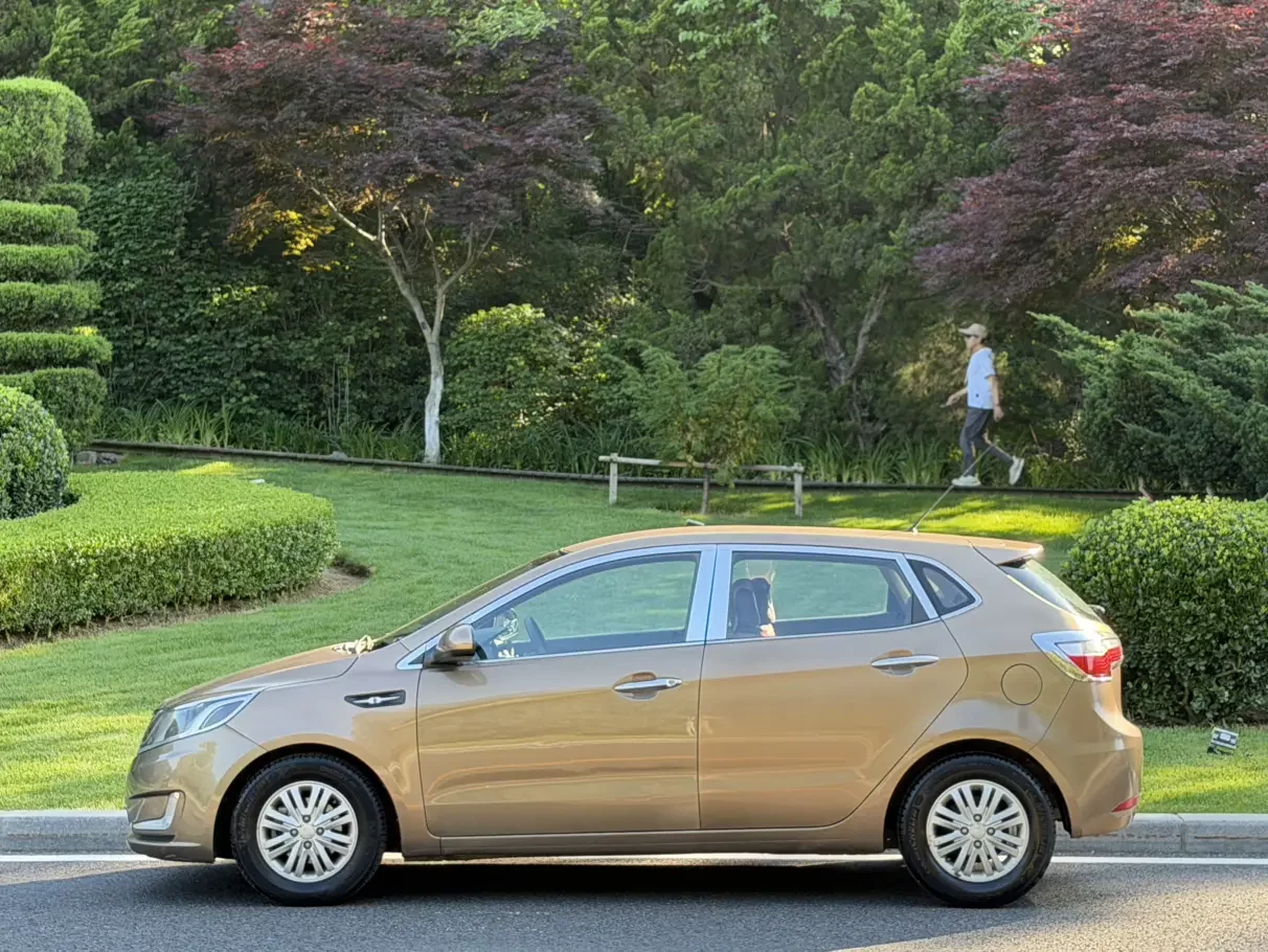 Kia K2