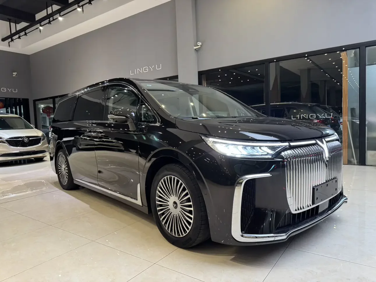 Voyah Lantu Dreamer PHEV