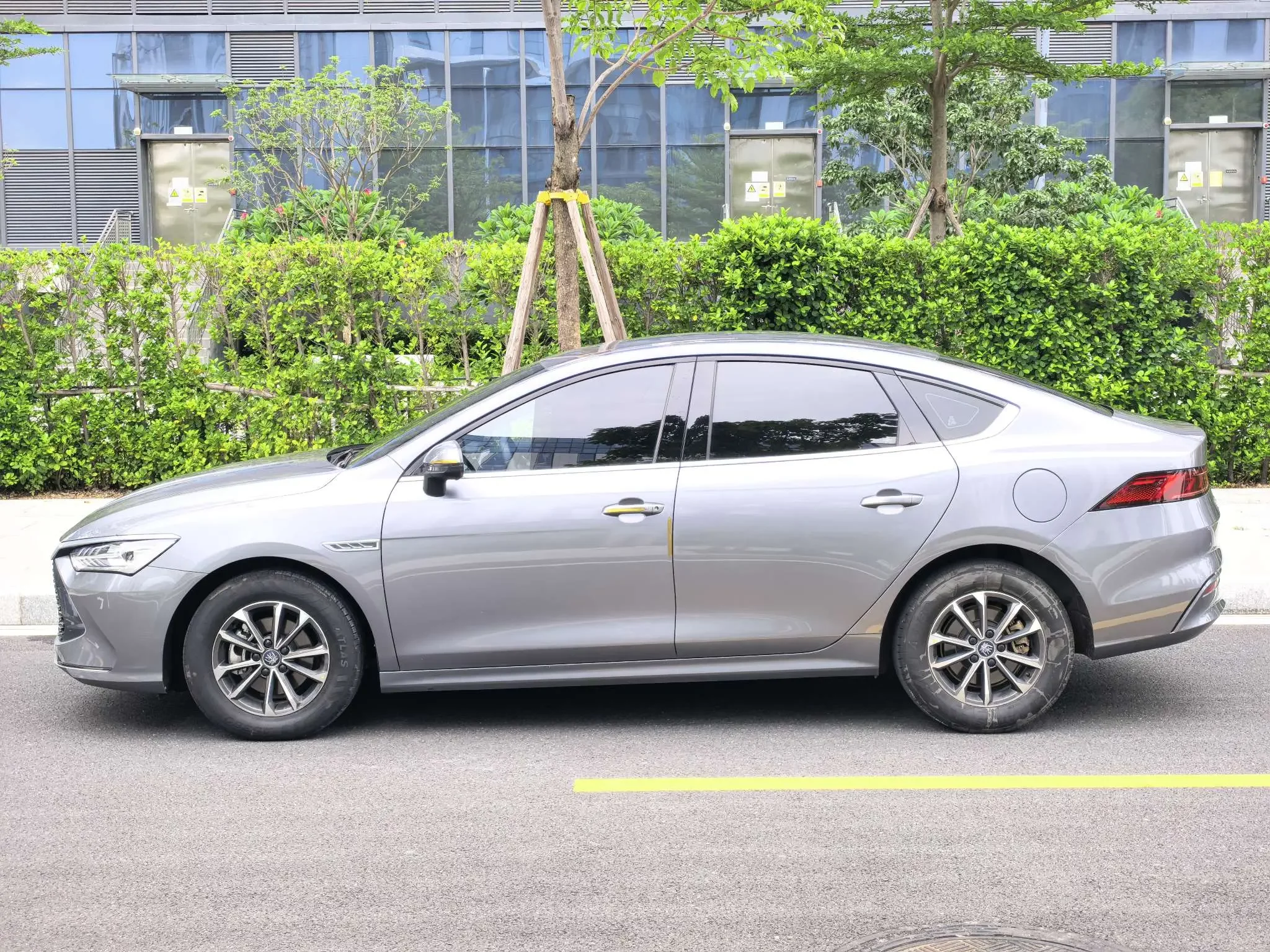 BYD Qin PLUS DM