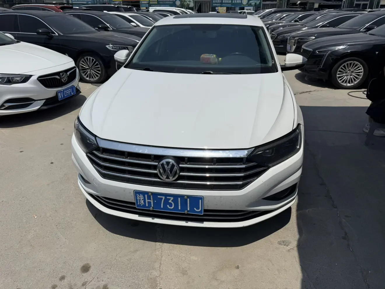 Volkswagen Sagitar