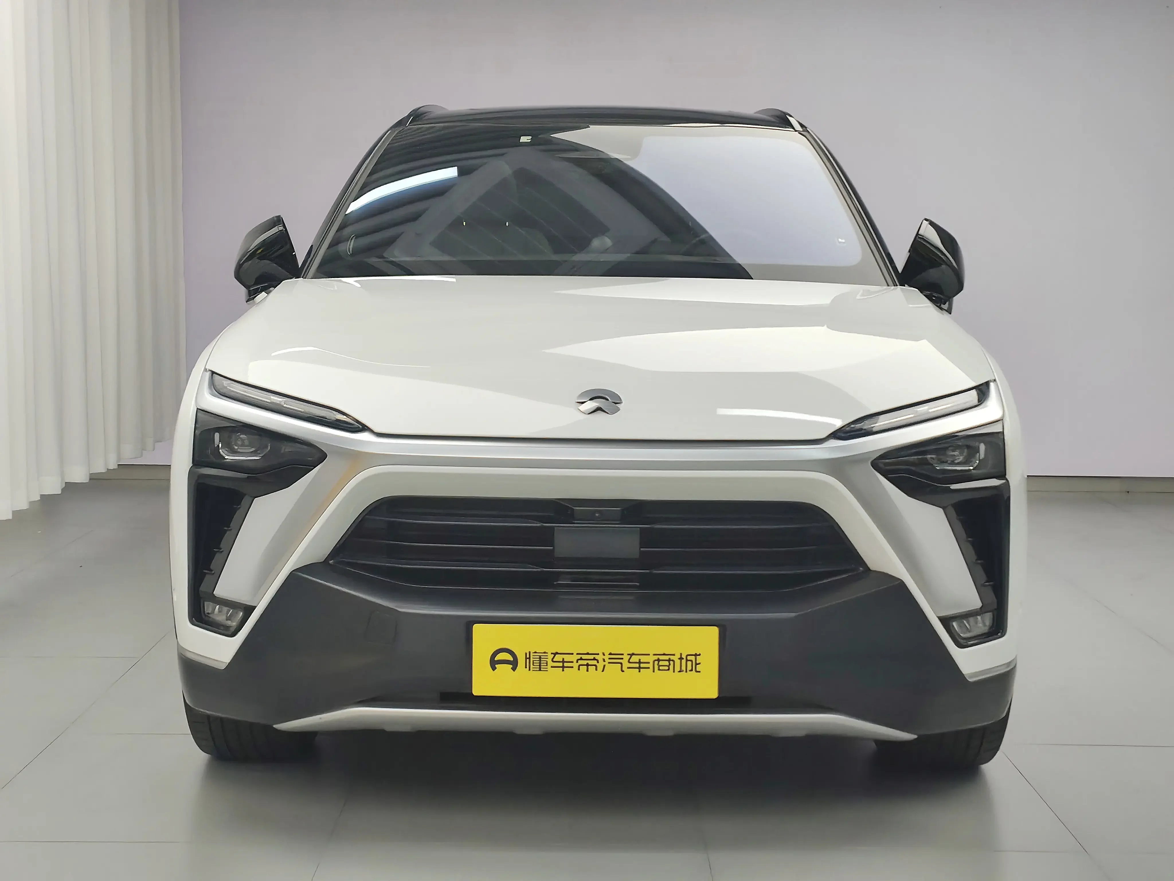 NIO ES8