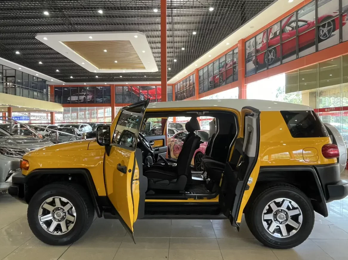 Toyota FJ Cruiser