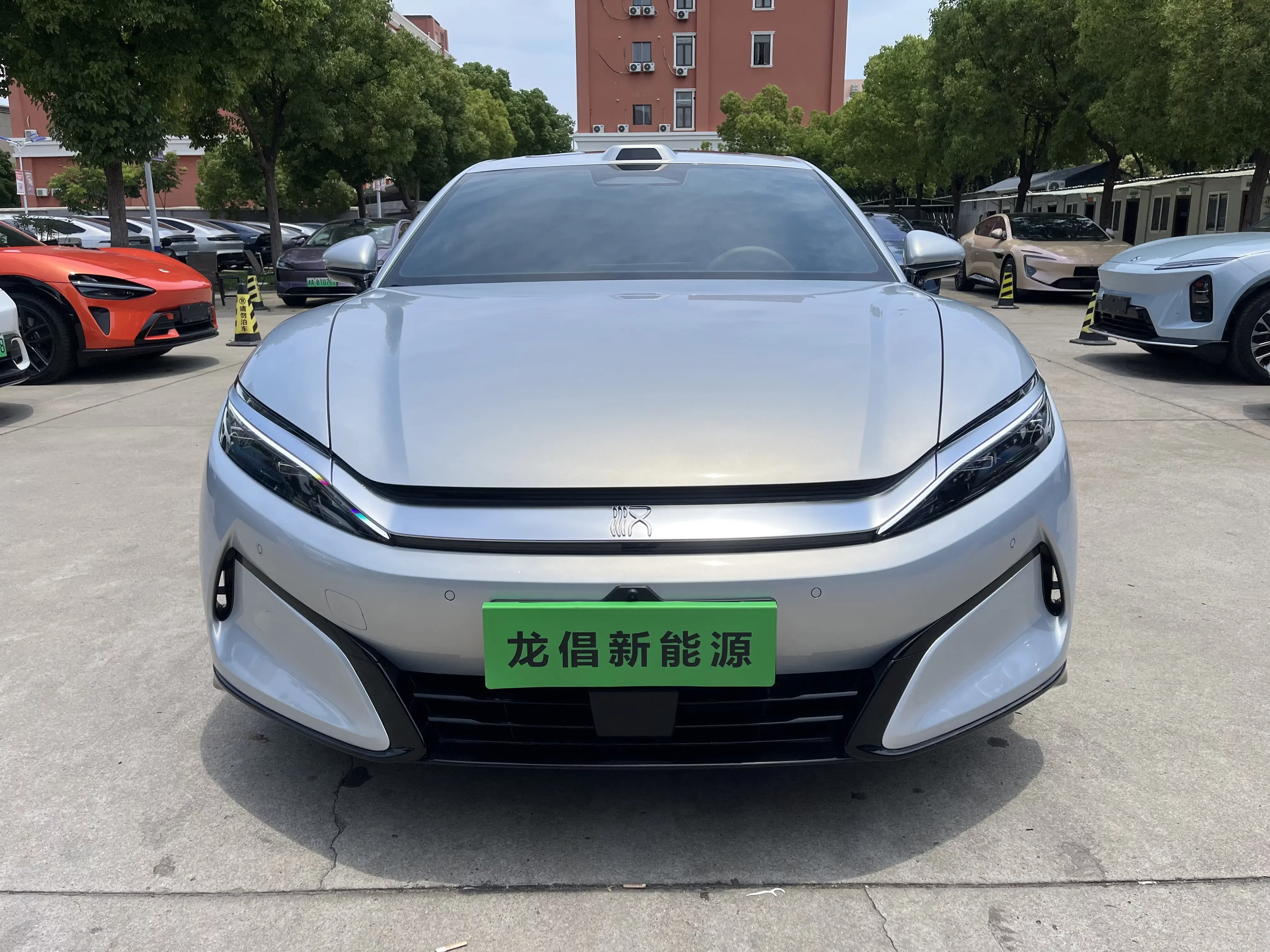 BYD Han L EV