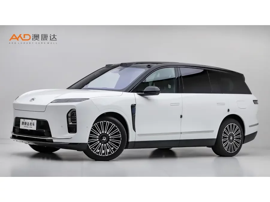 NIO ES8