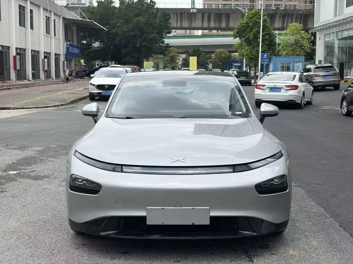 Xpeng P7