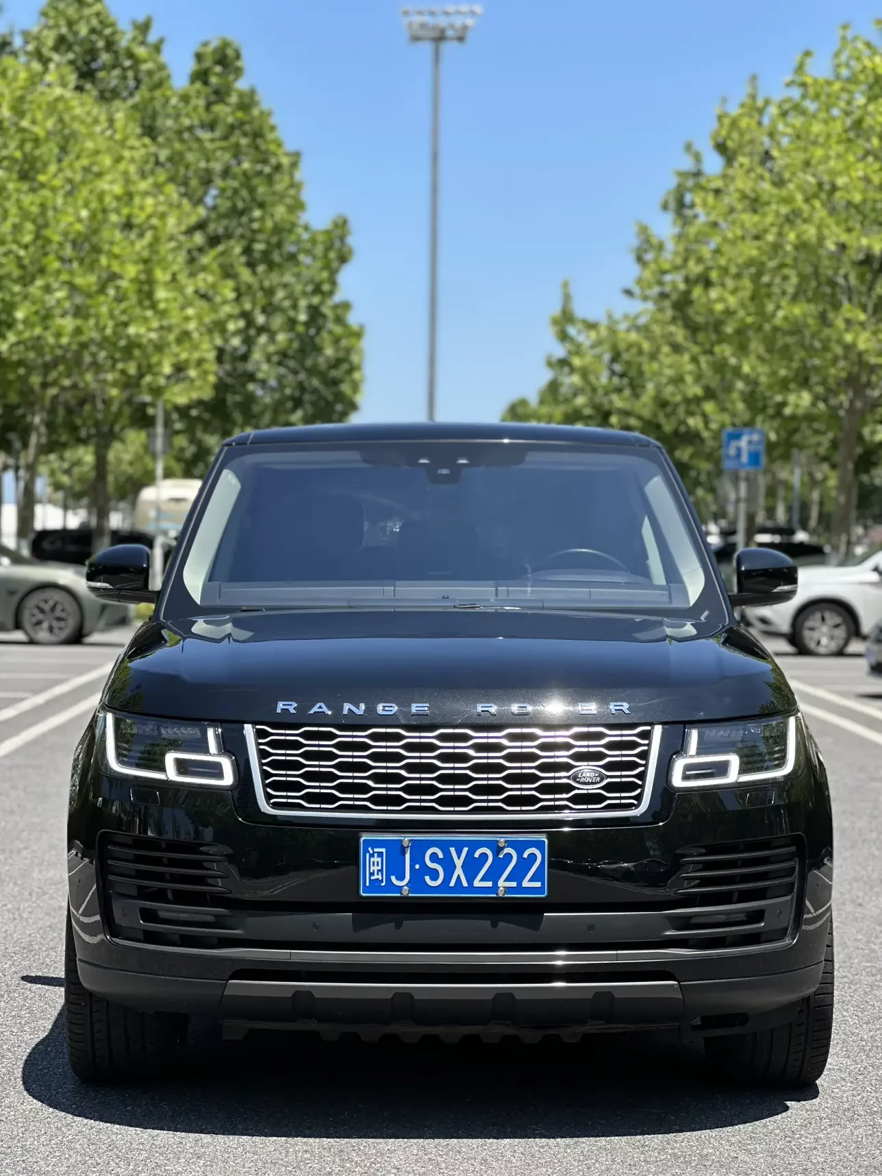 Land Rover range rover