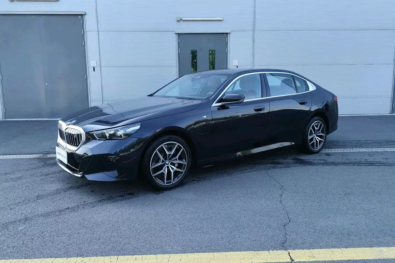 BMW i5