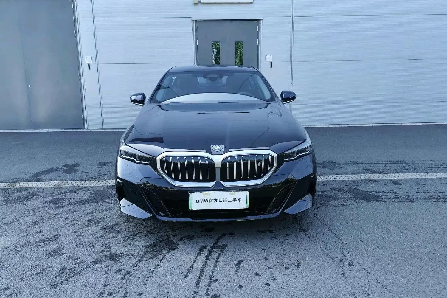 BMW i5