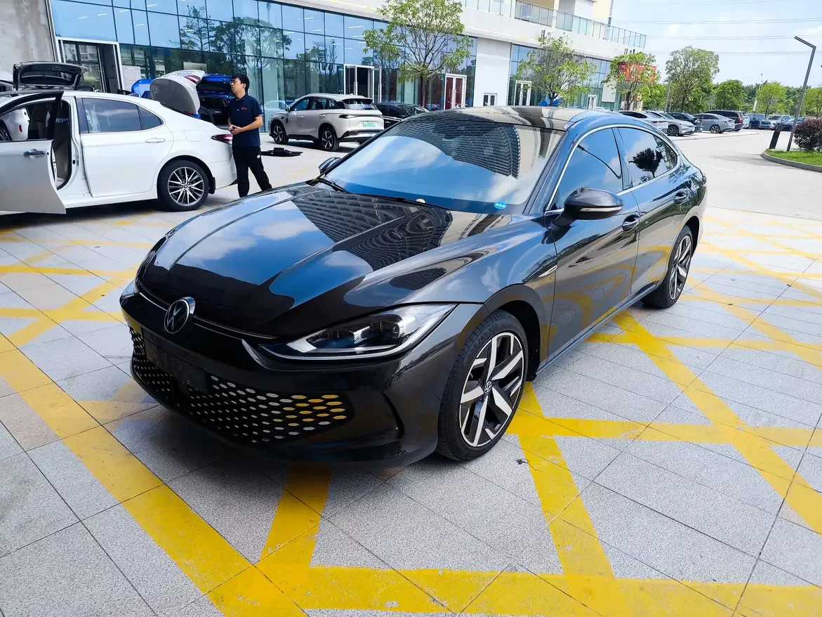 Volkswagen Lamando