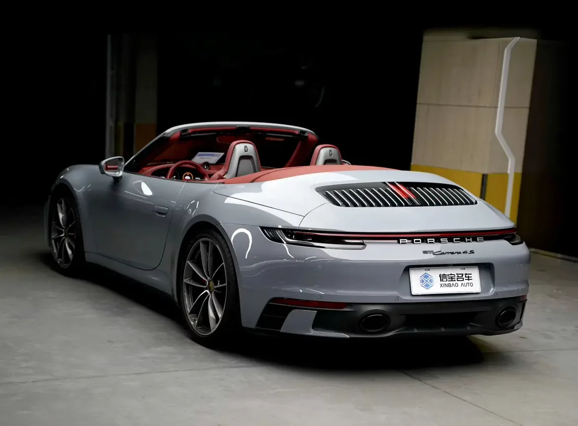 Porsche 911