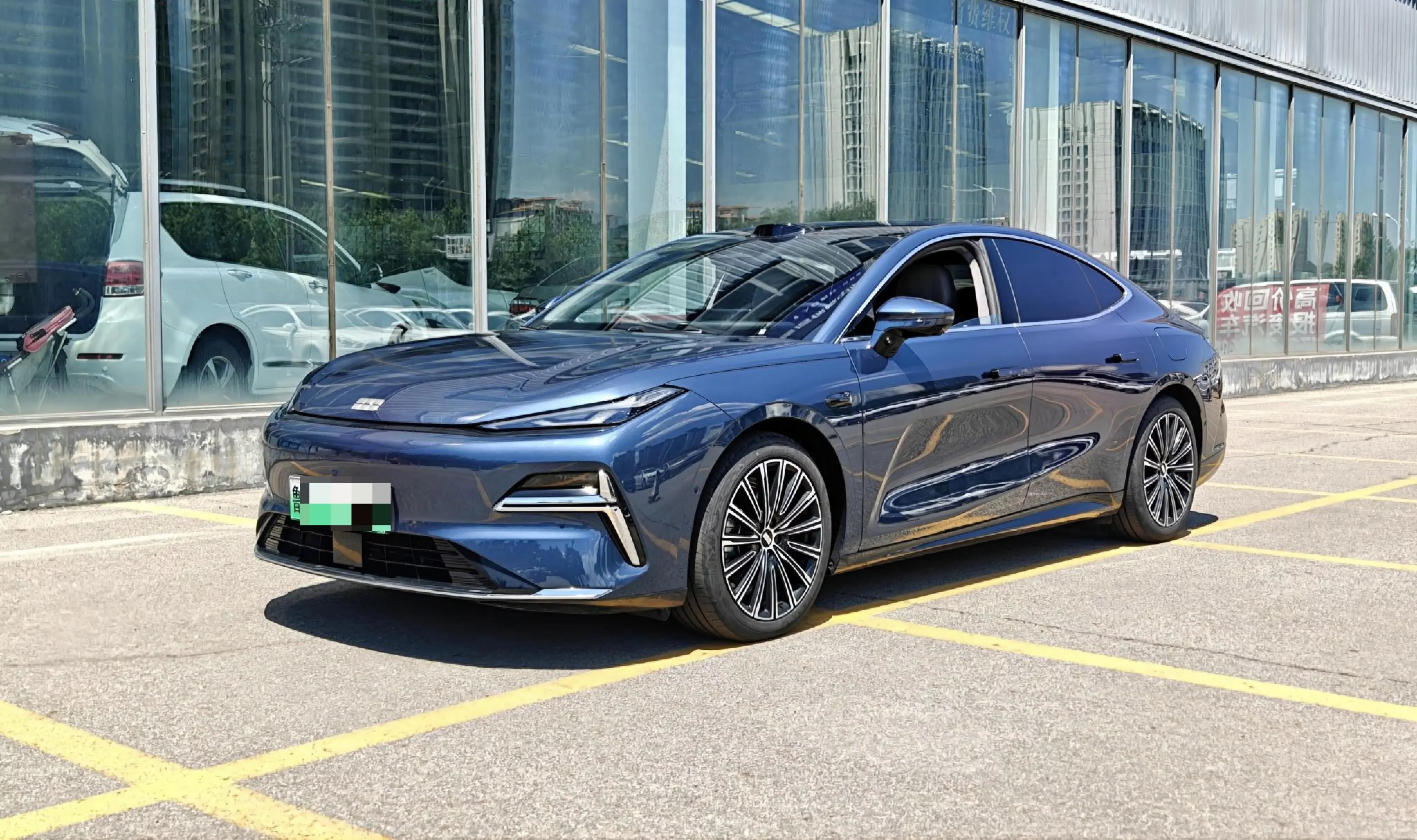 Geely Galaxy Star 8 PHEV