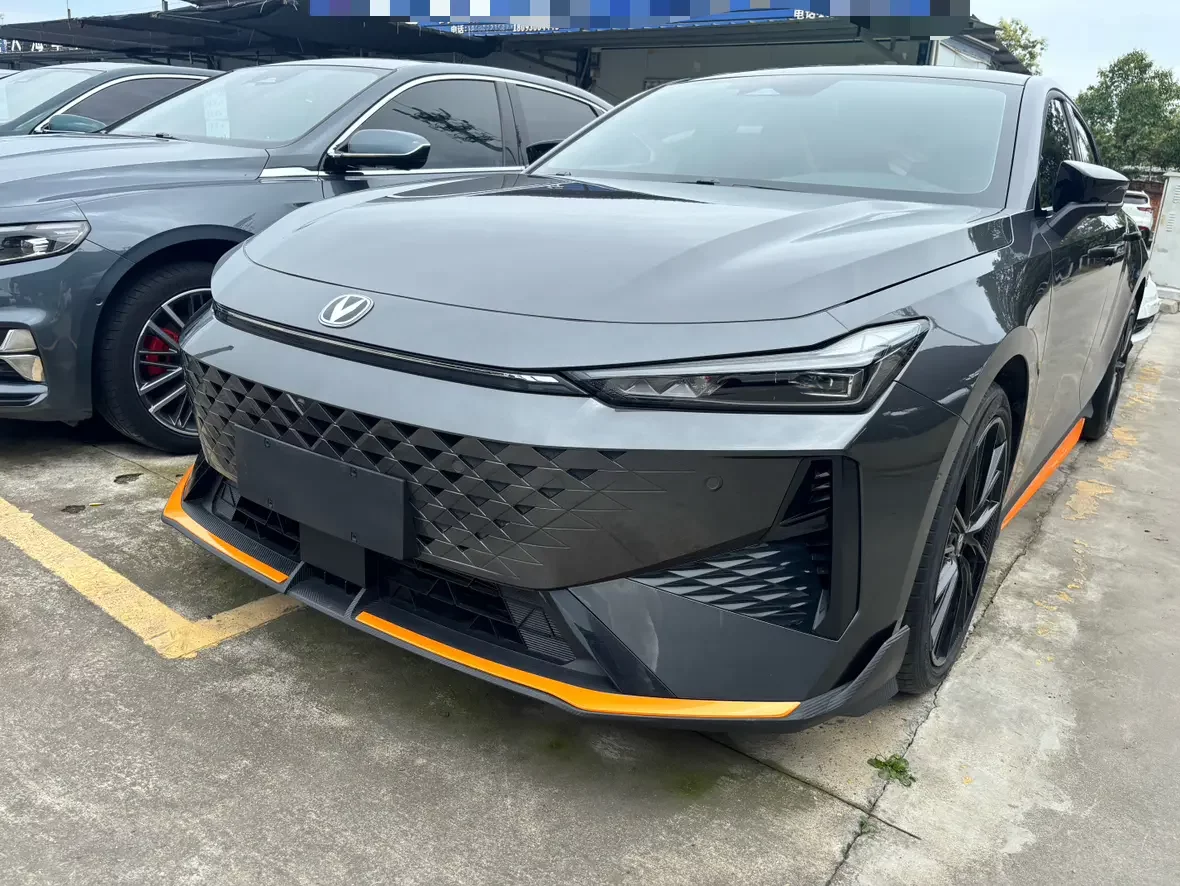 Changan UNI-V
