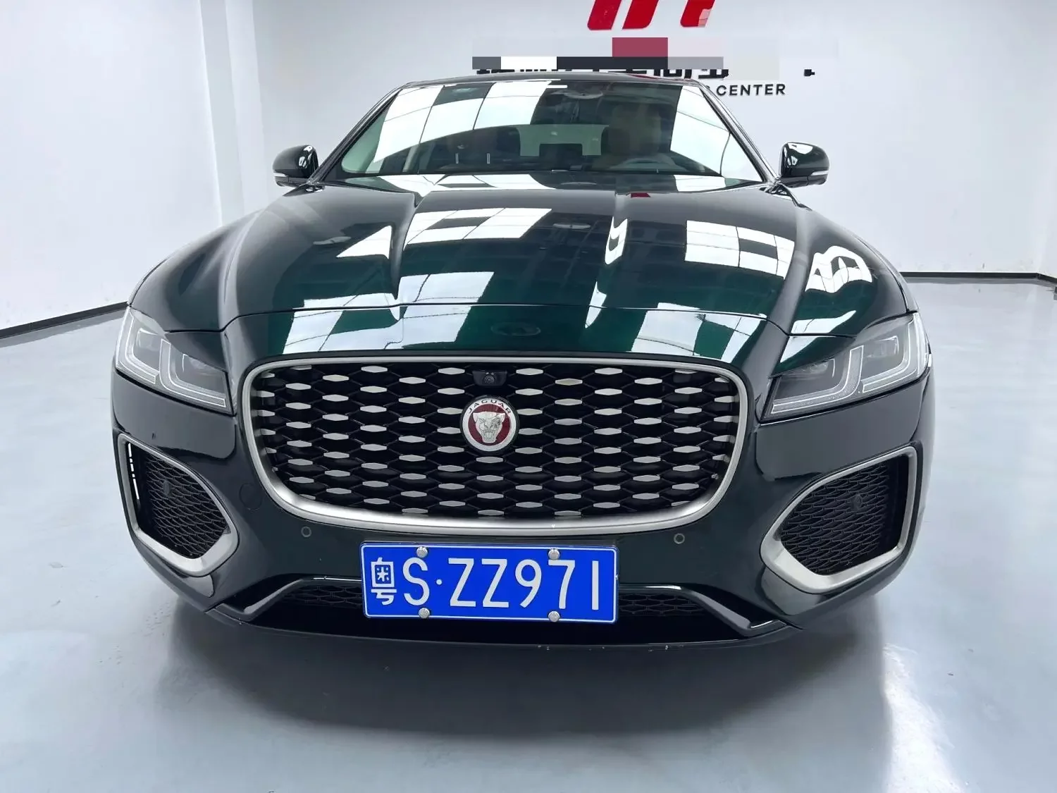 Jaguar XFL
