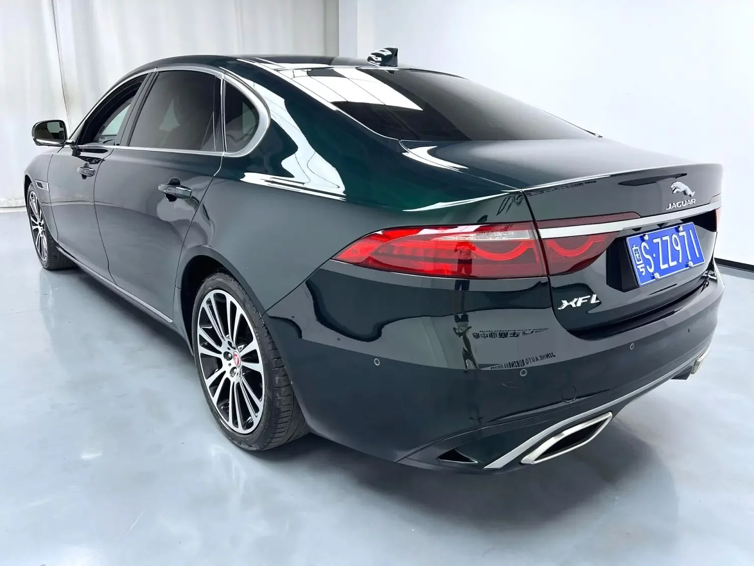 Jaguar XFL