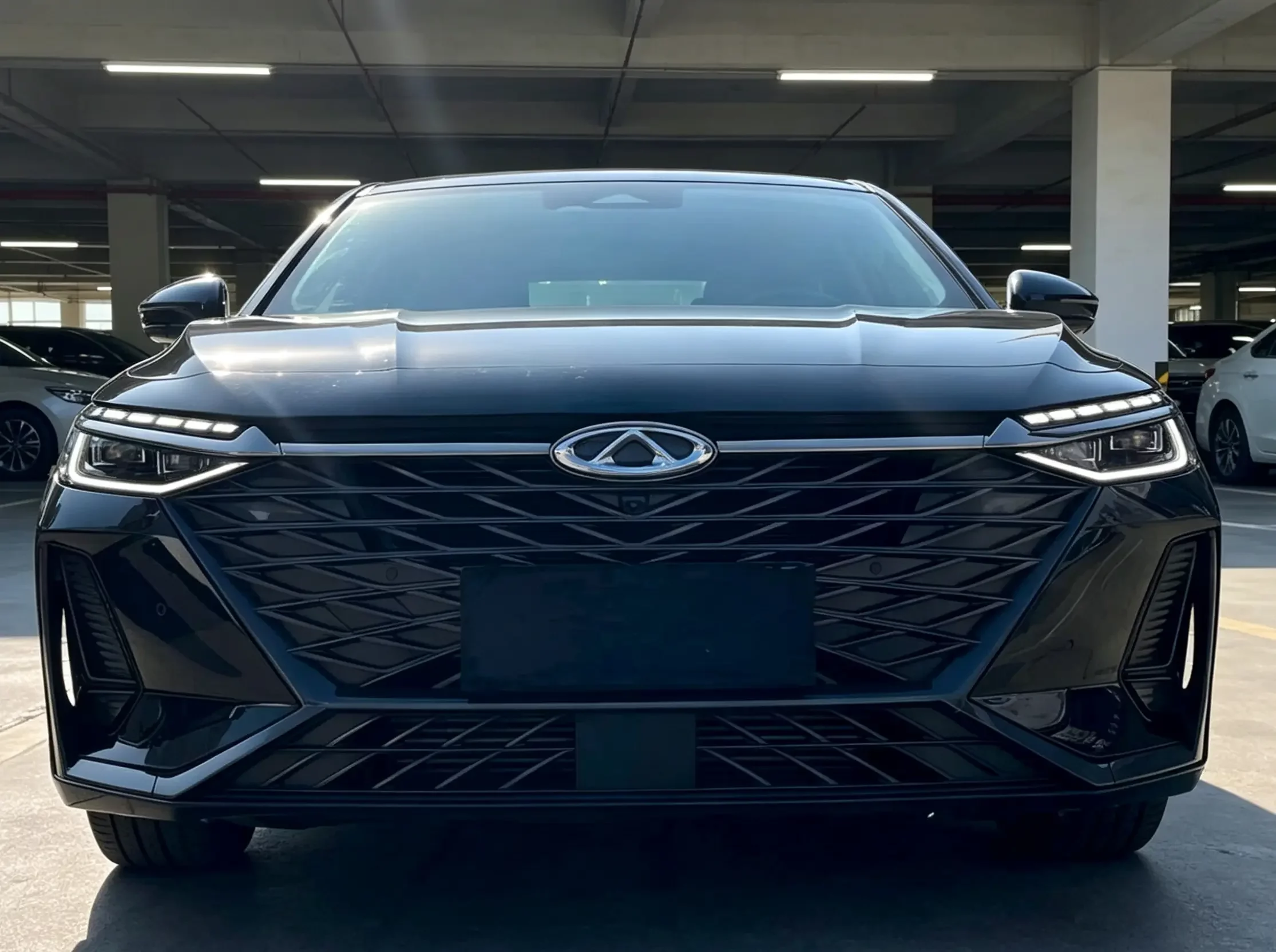 Chery Arrizo 8