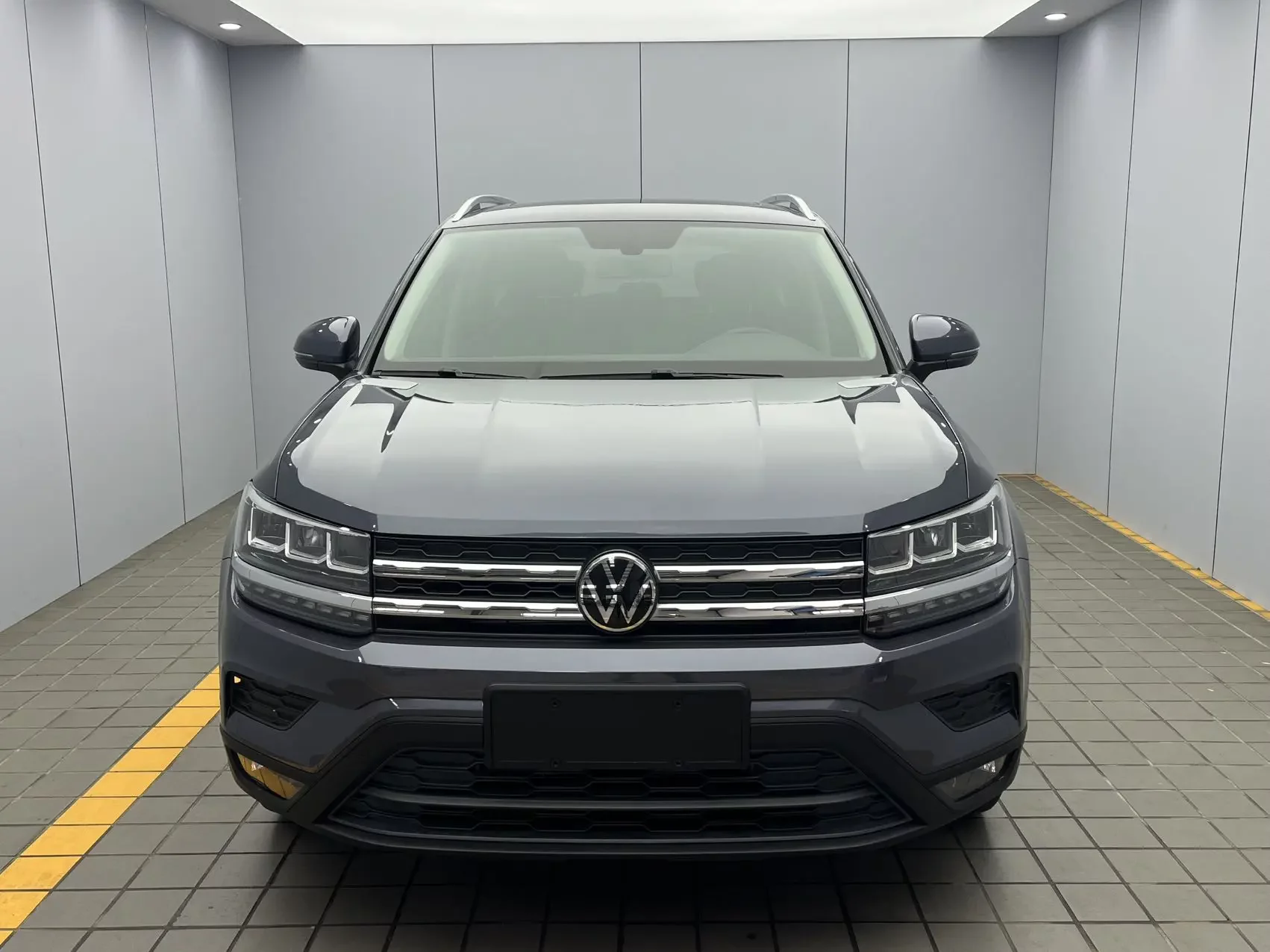 Volkswagen Tharu