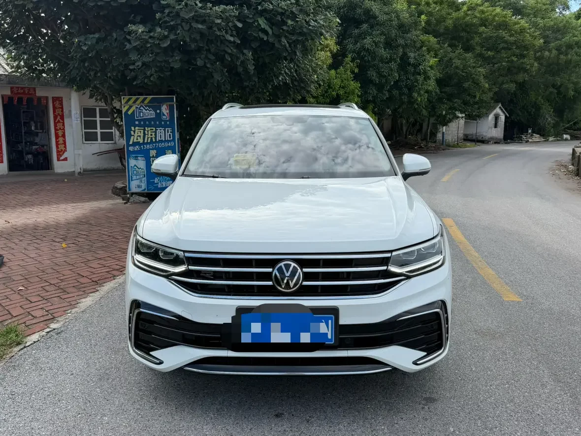 Volkswagen Tiguan L