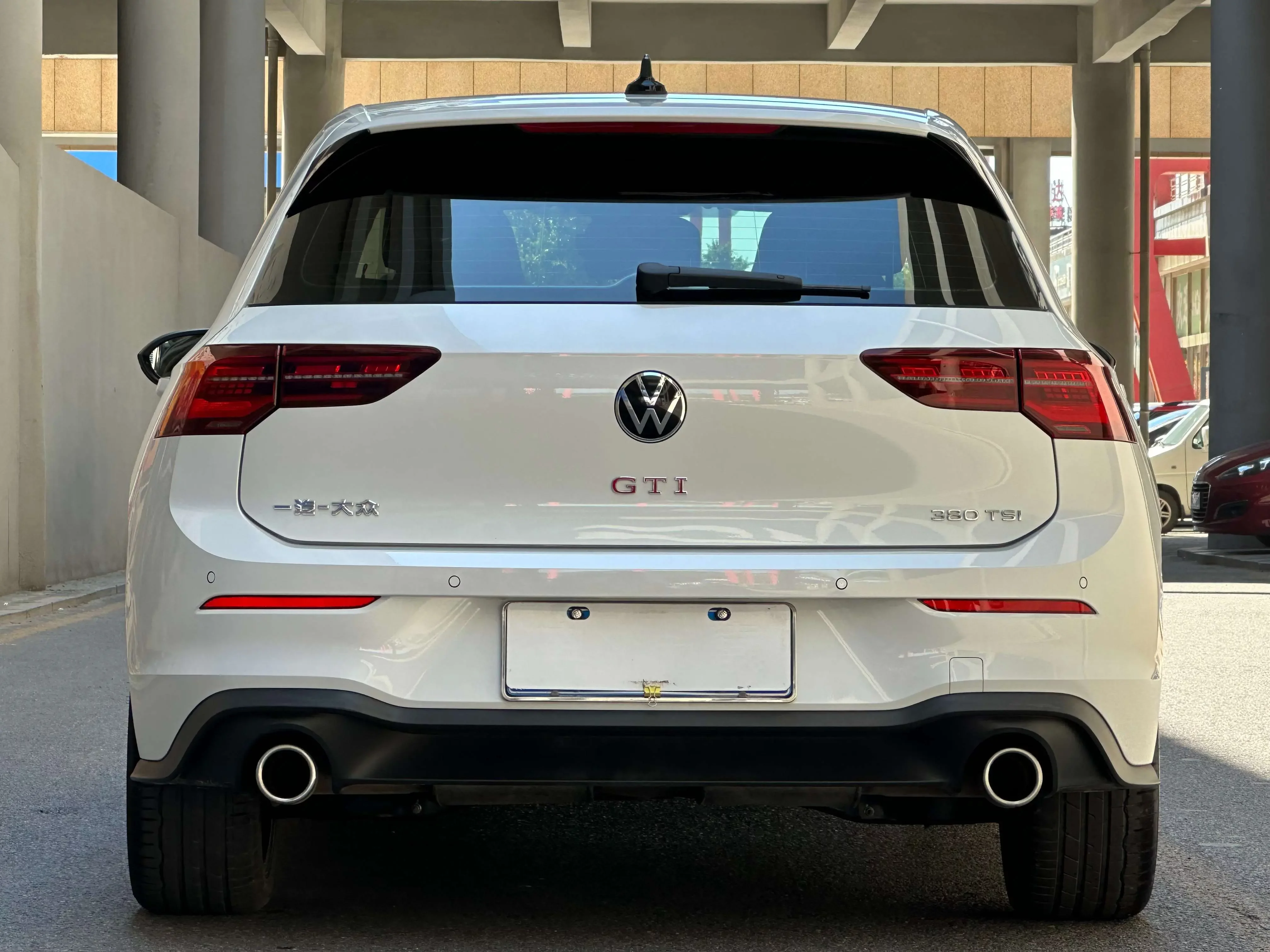 Volkswagen Golf GTI