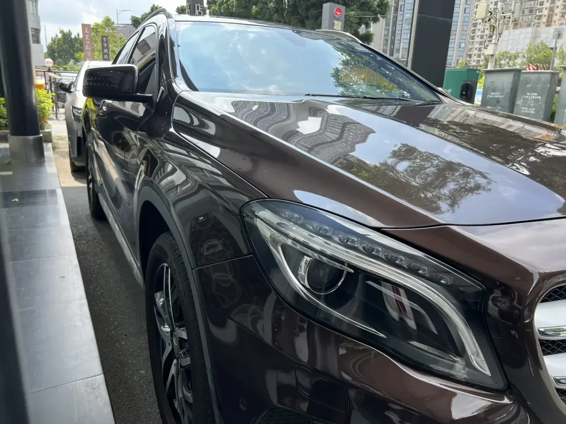 Mercedes-Benz GLA