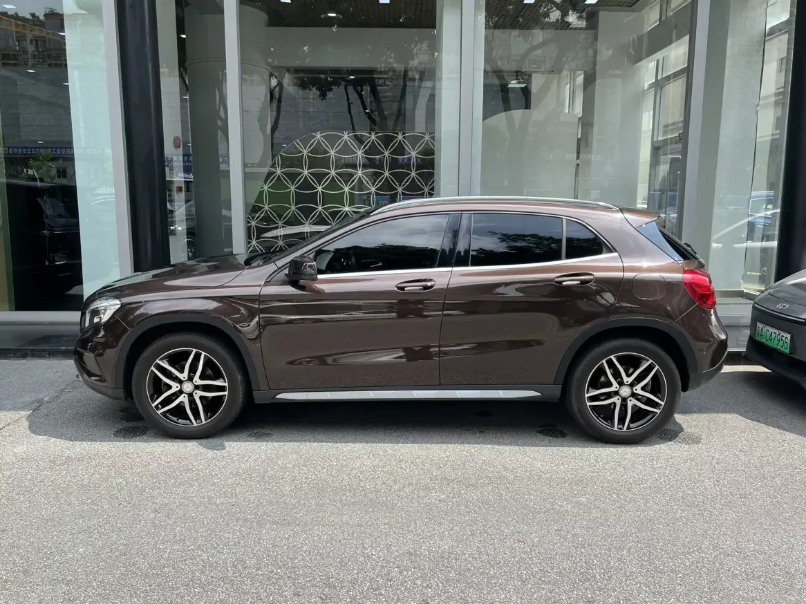 Mercedes-Benz GLA