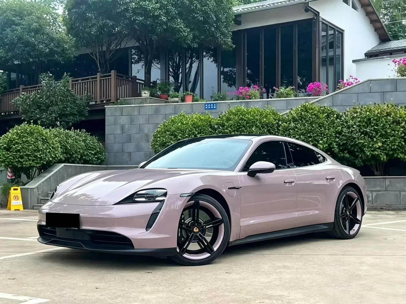 Porsche Taycan