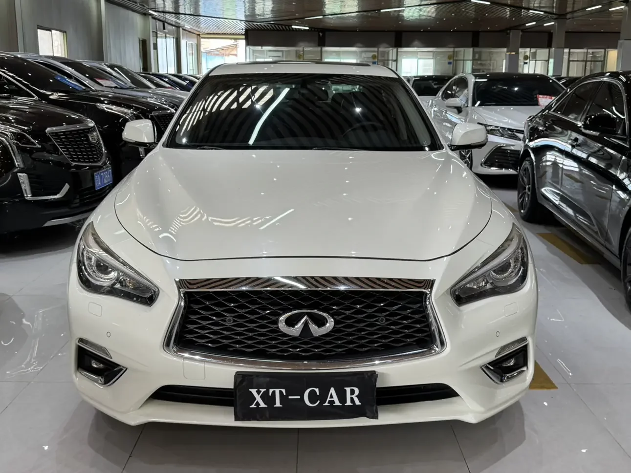 Infiniti Q50L