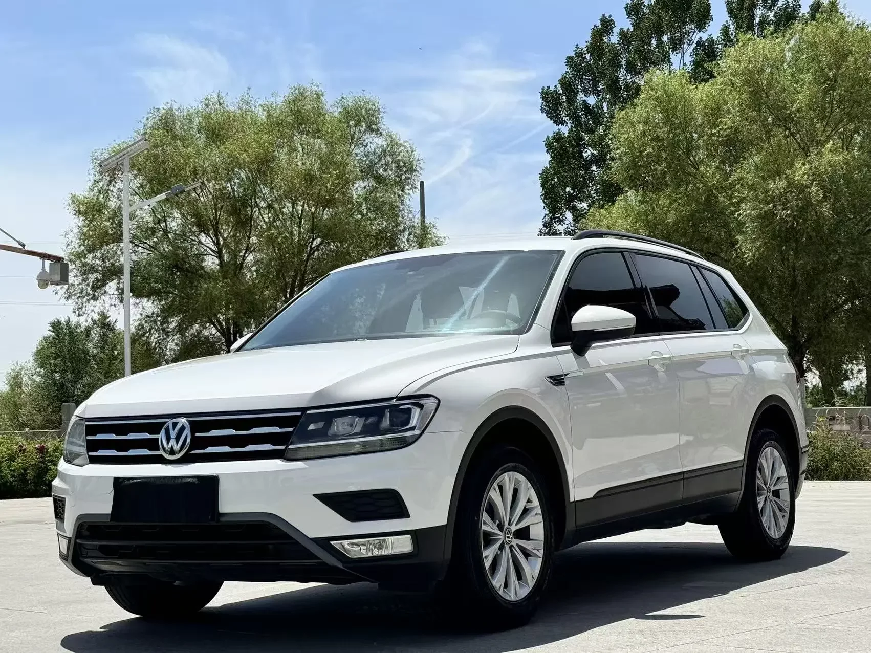 Volkswagen Tiguan L