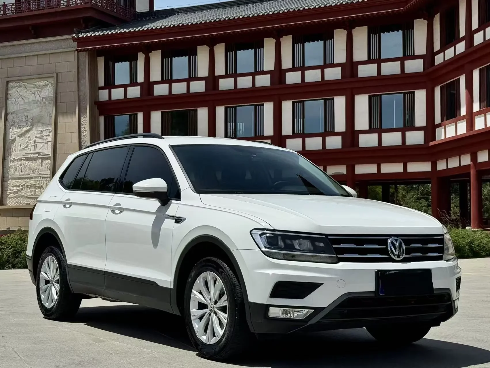 Volkswagen Tiguan L