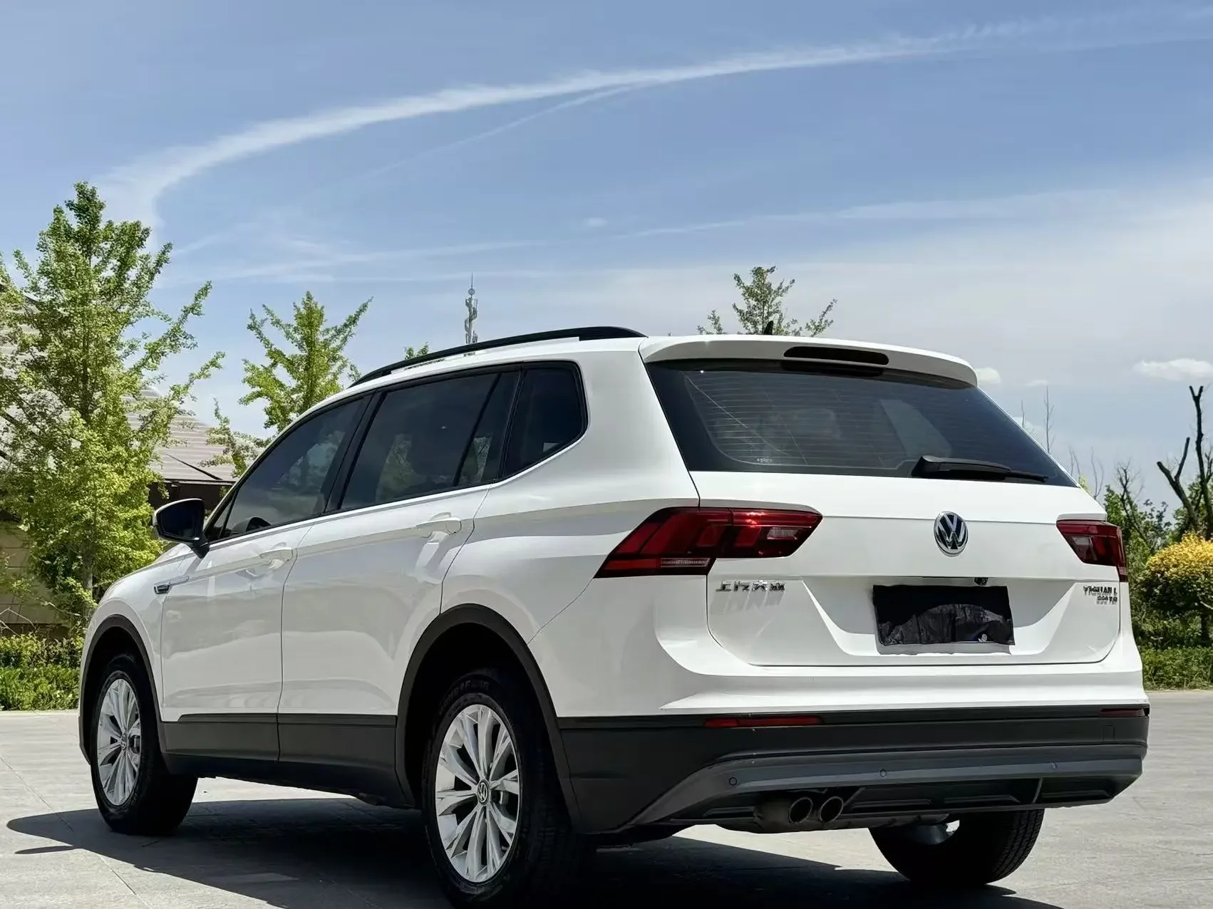 Volkswagen Tiguan L