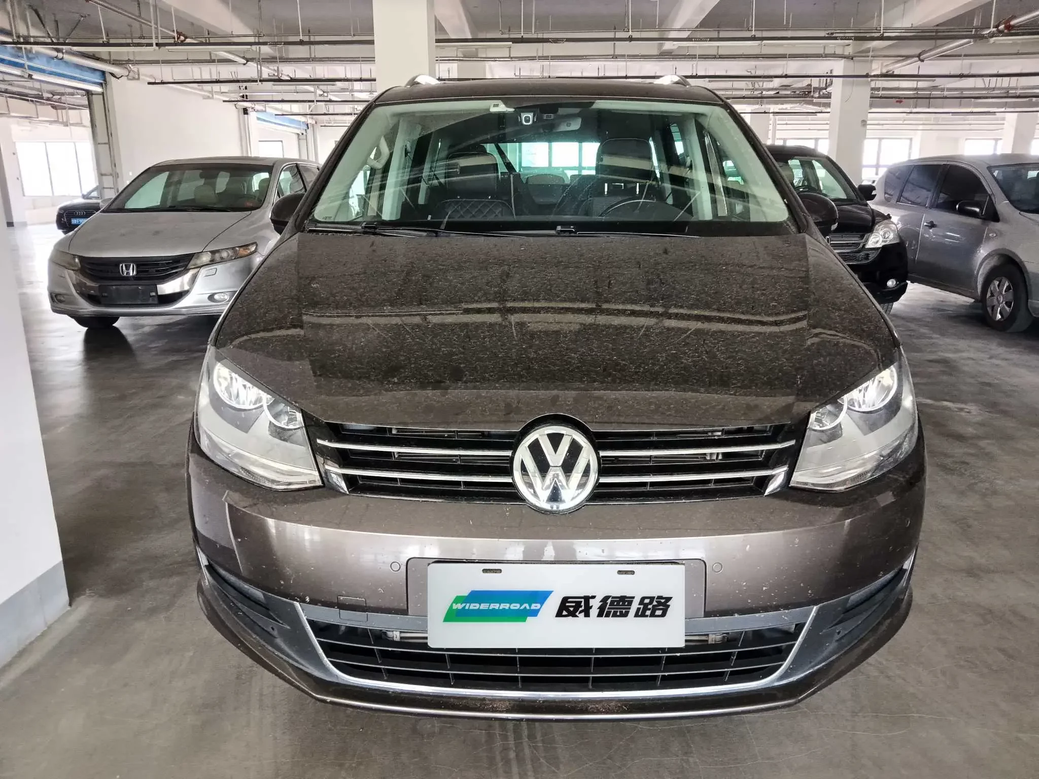 Volkswagen Sharon