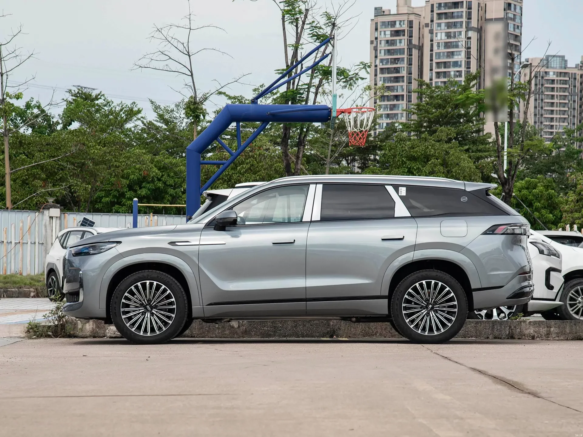 Chery Tiggo 9 C-DM