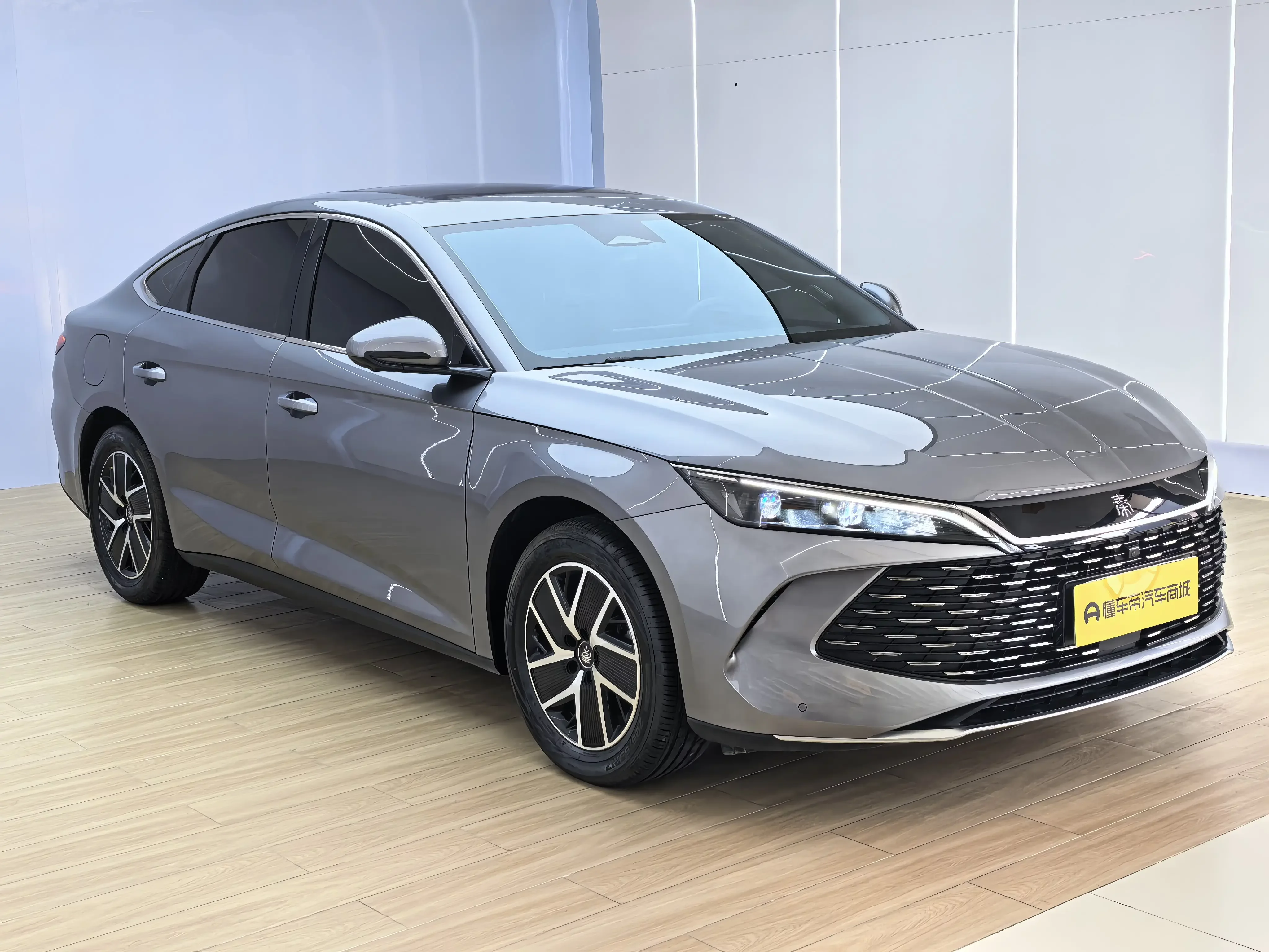 BYD Qin L DM