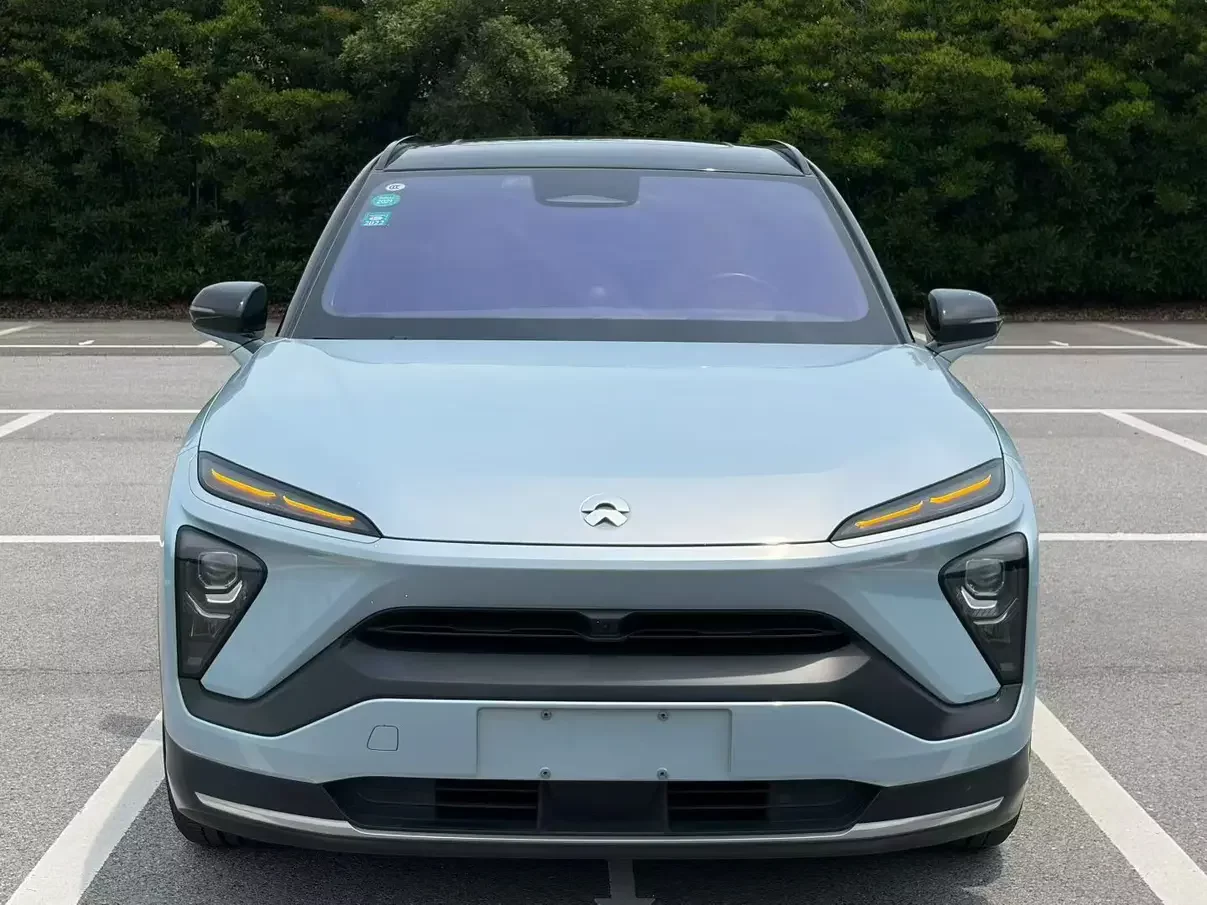 NIO ES6