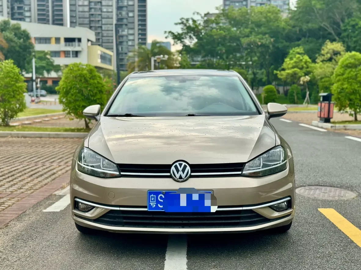 Volkswagen golf
