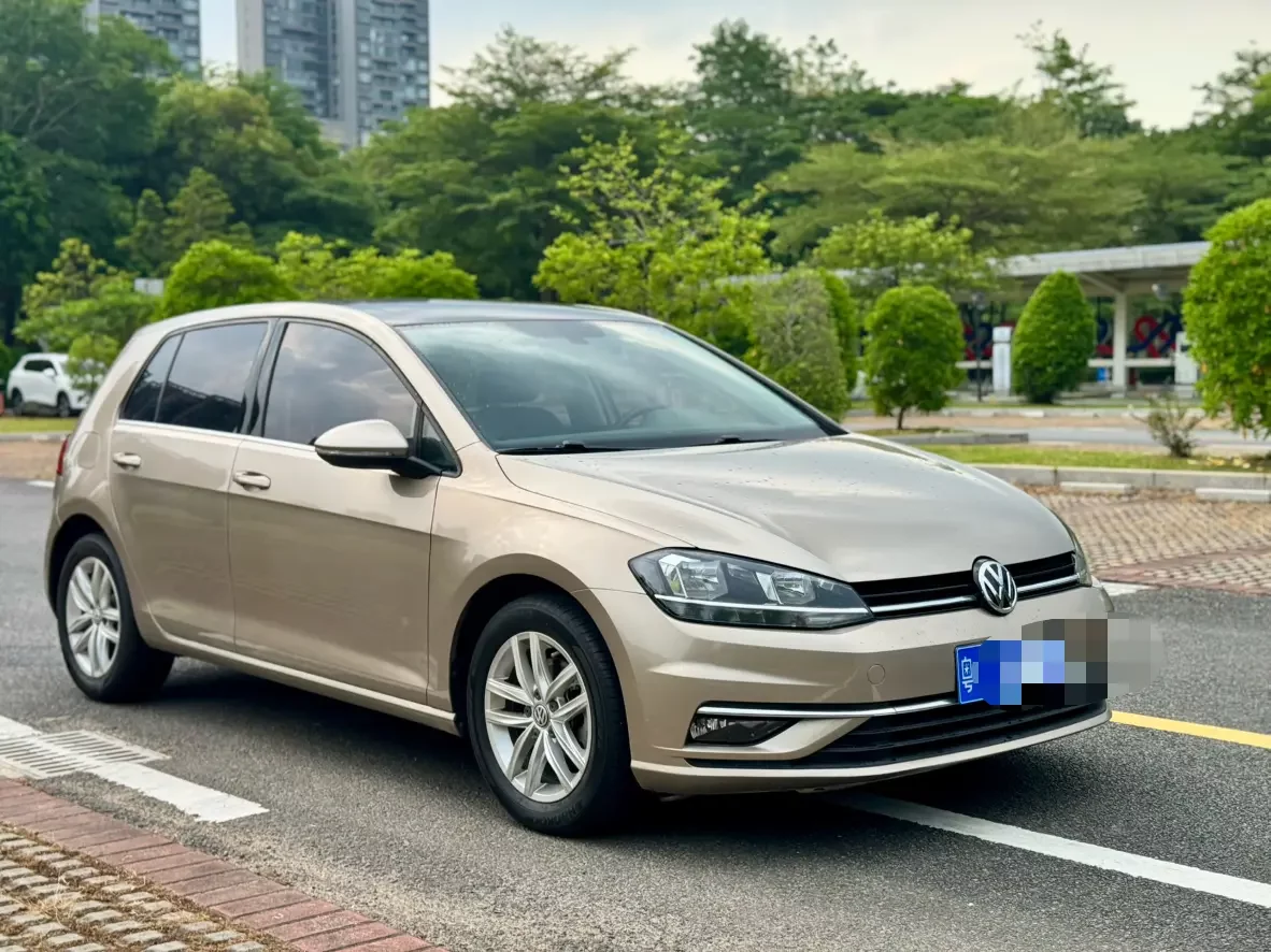 Volkswagen golf