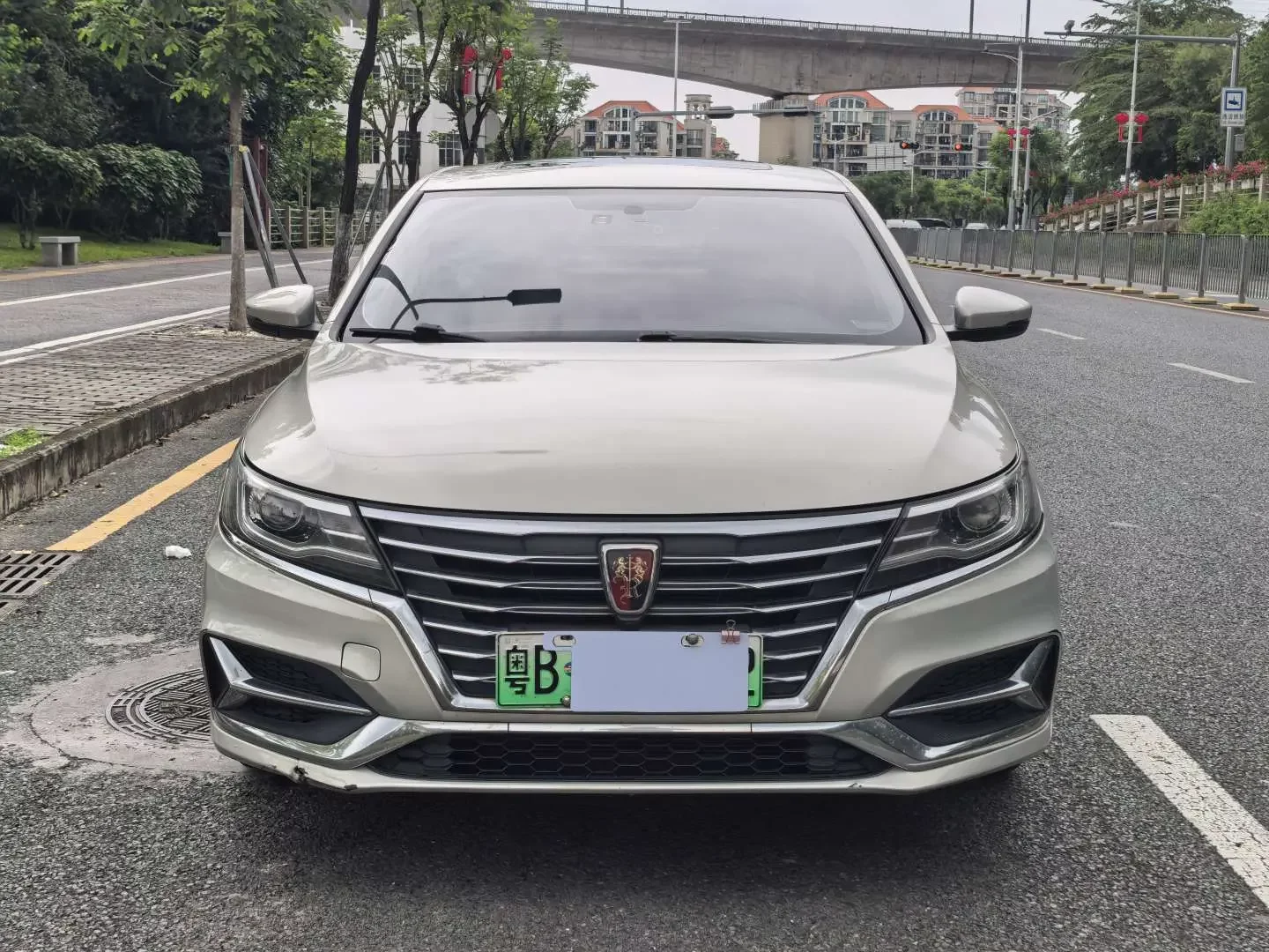Roewe ei6