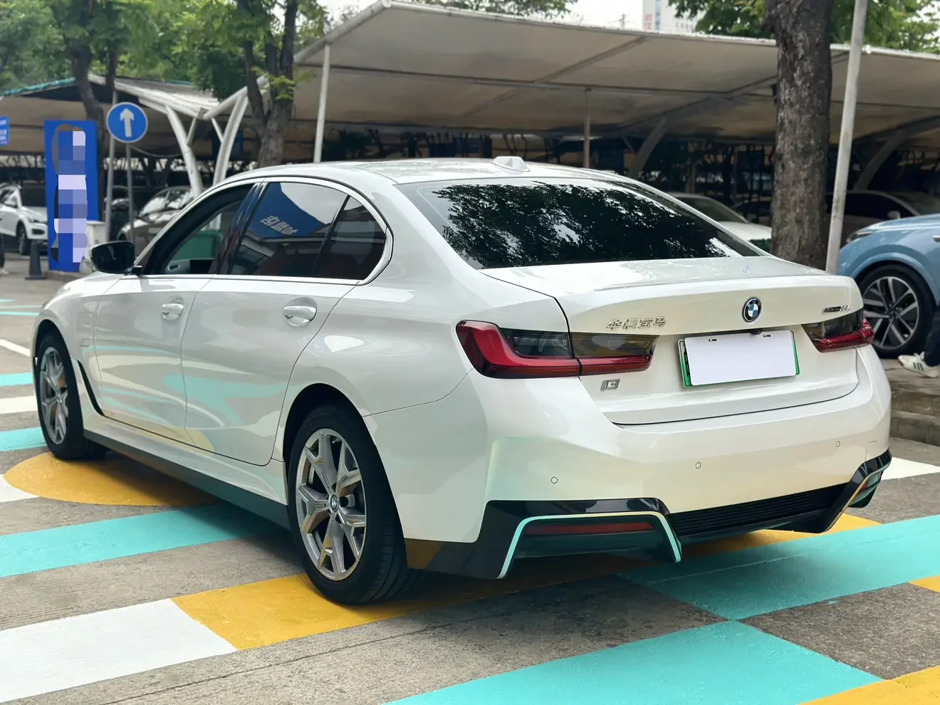 BMW i3