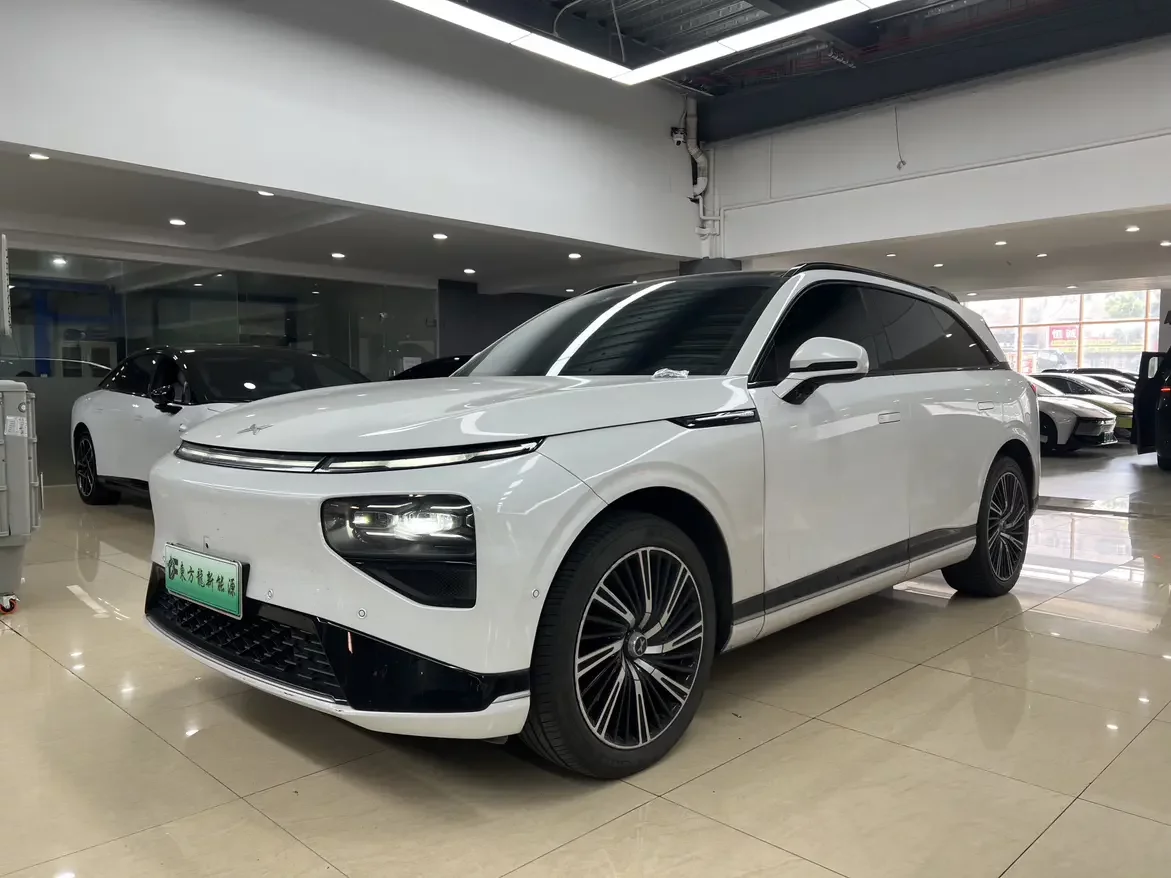 Xpeng G9
