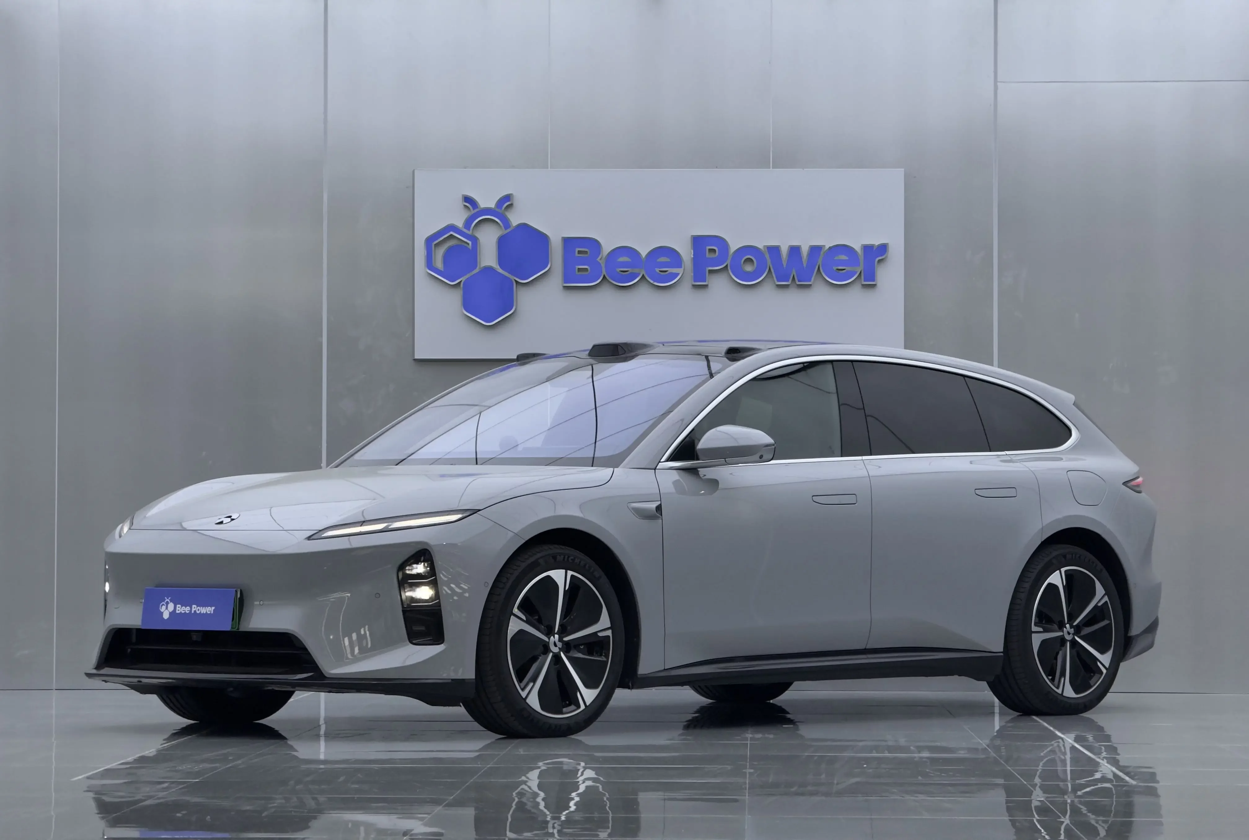 NIO ET5T  из Китая
