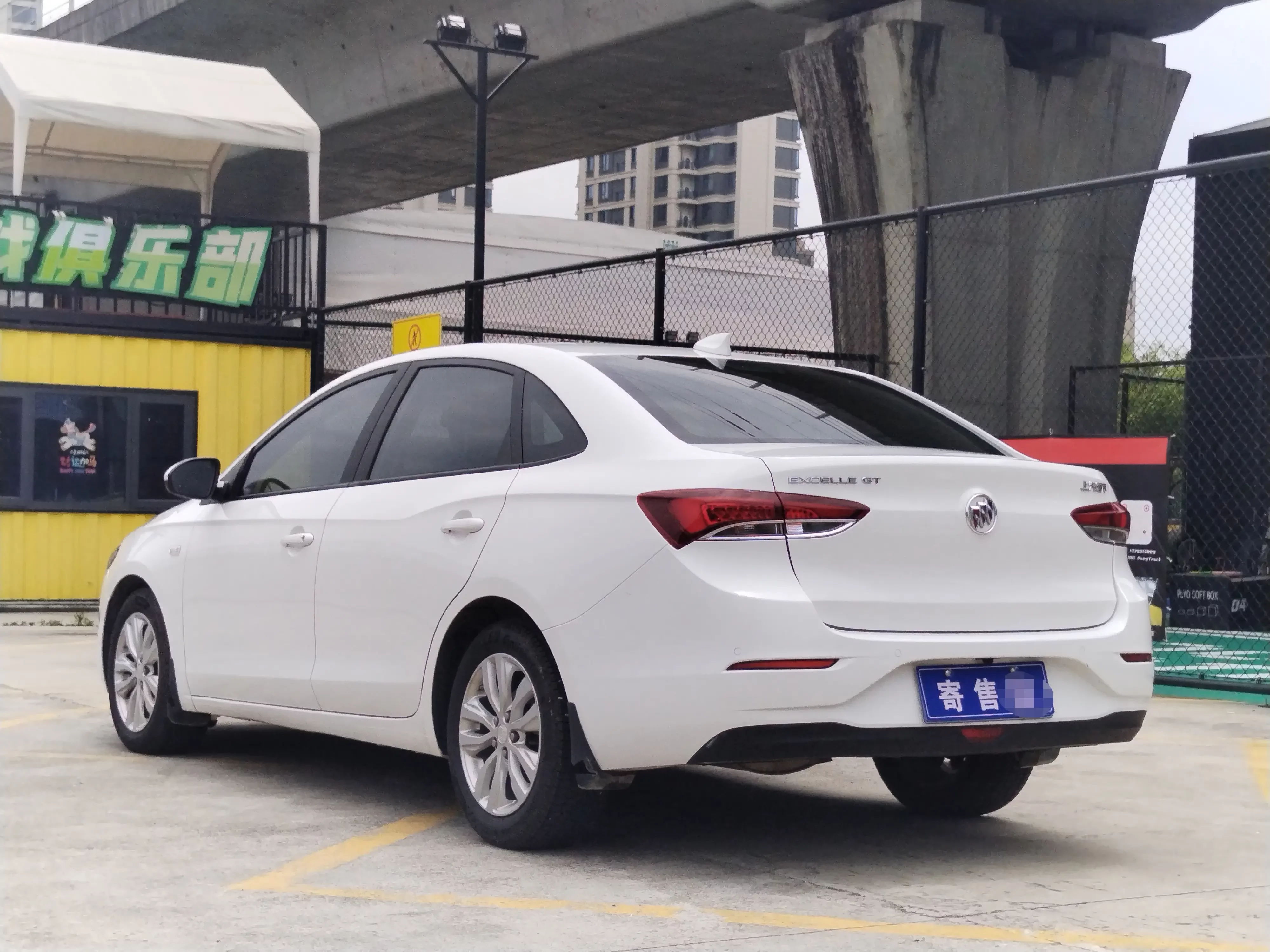 Buick Yinglang
