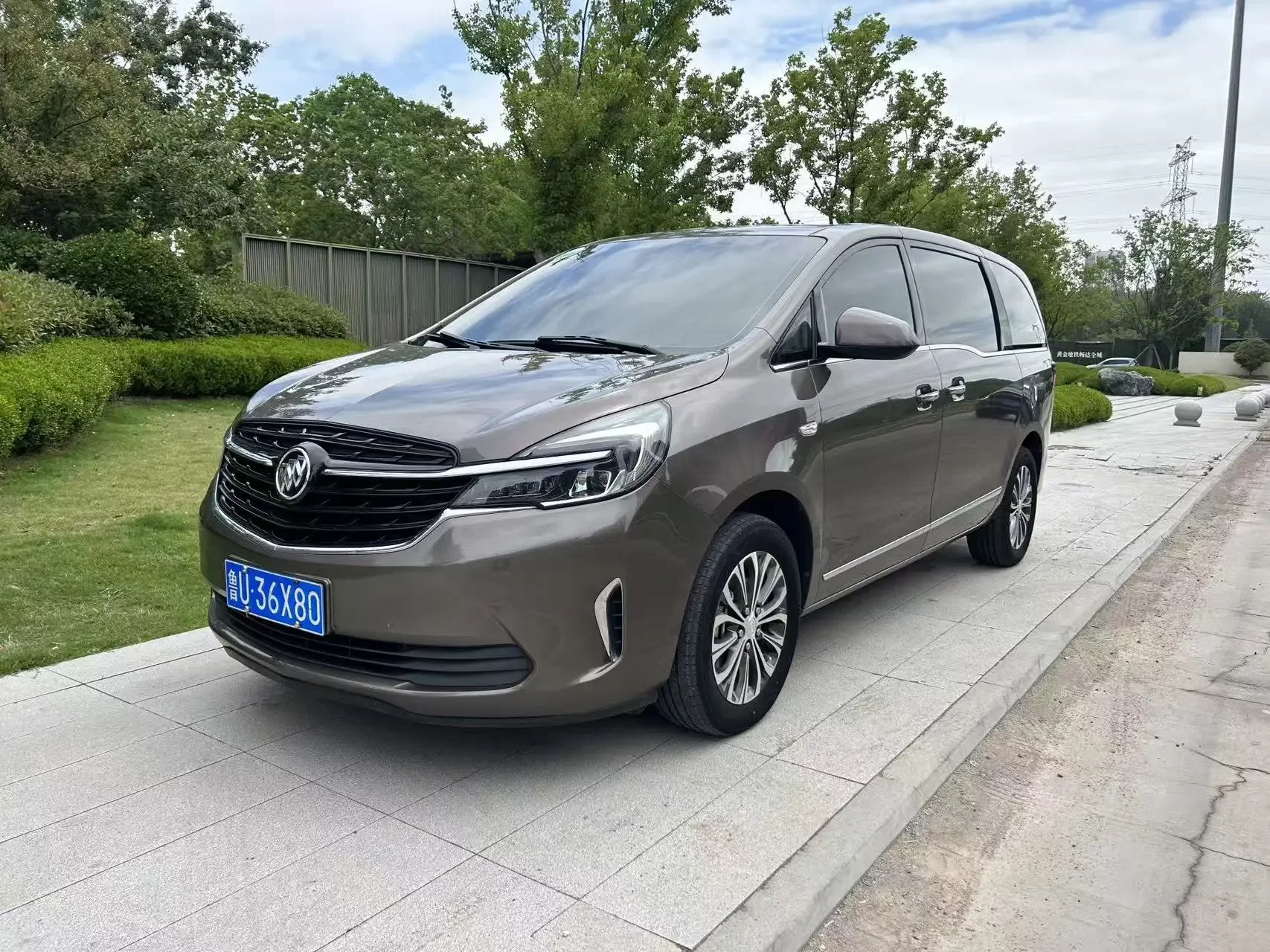 Buick GL8