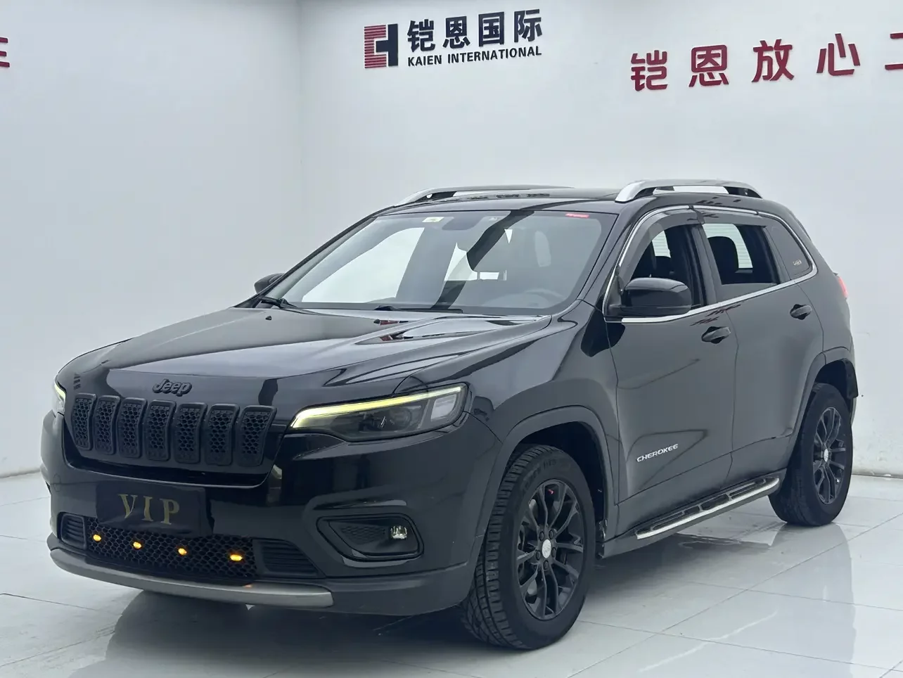 Jeep Cherokee  из Китая