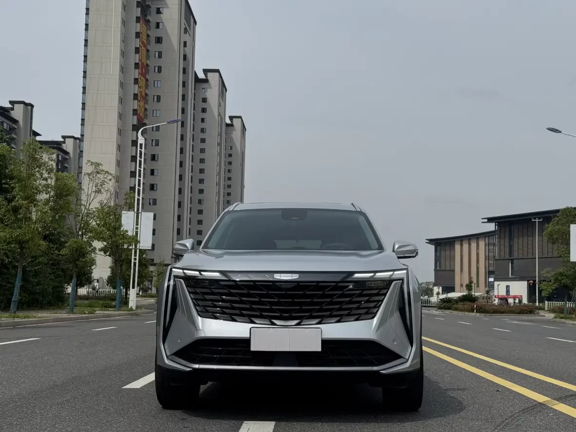 Geely Atlas L