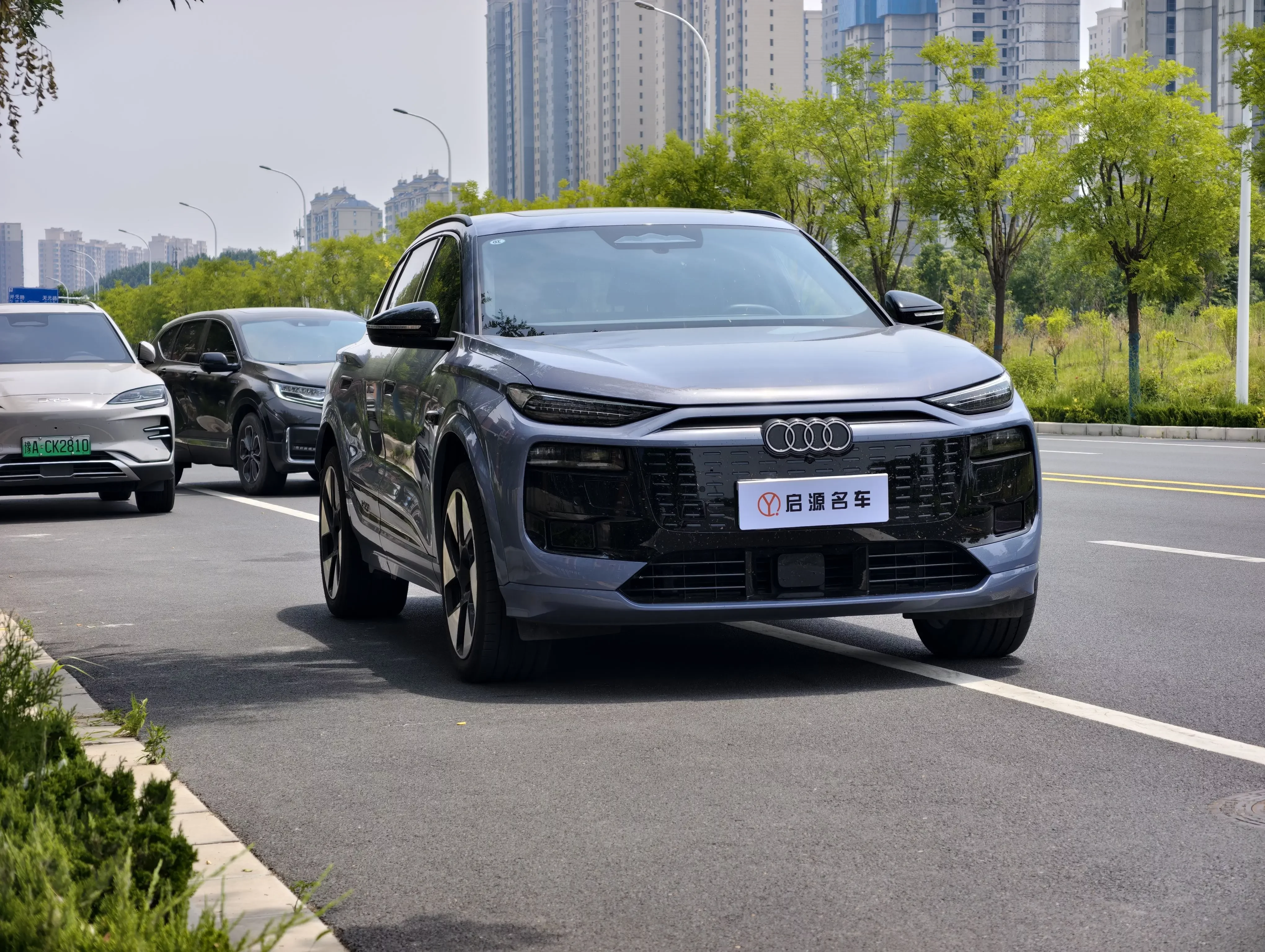 Audi Q6L e-tron