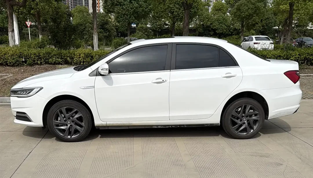 BYD QinEV