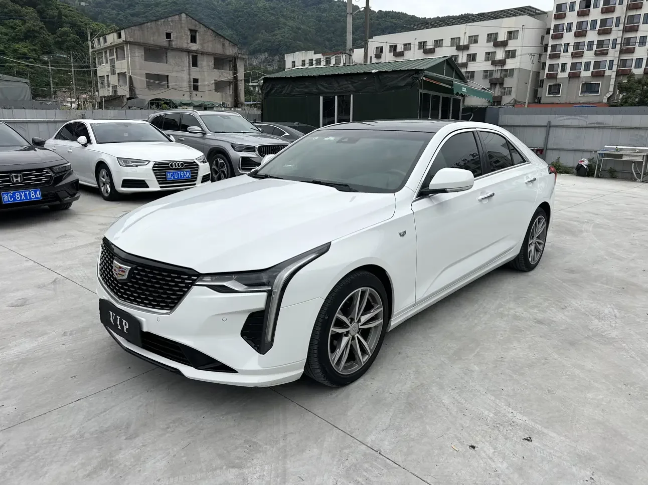 Cadillac CT4