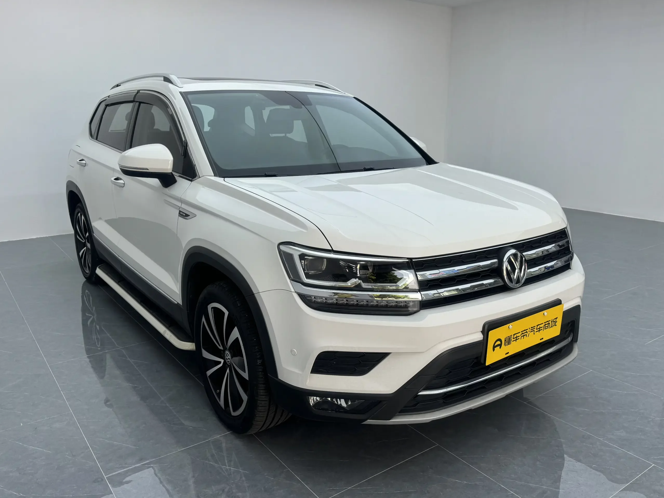 Volkswagen Tharu