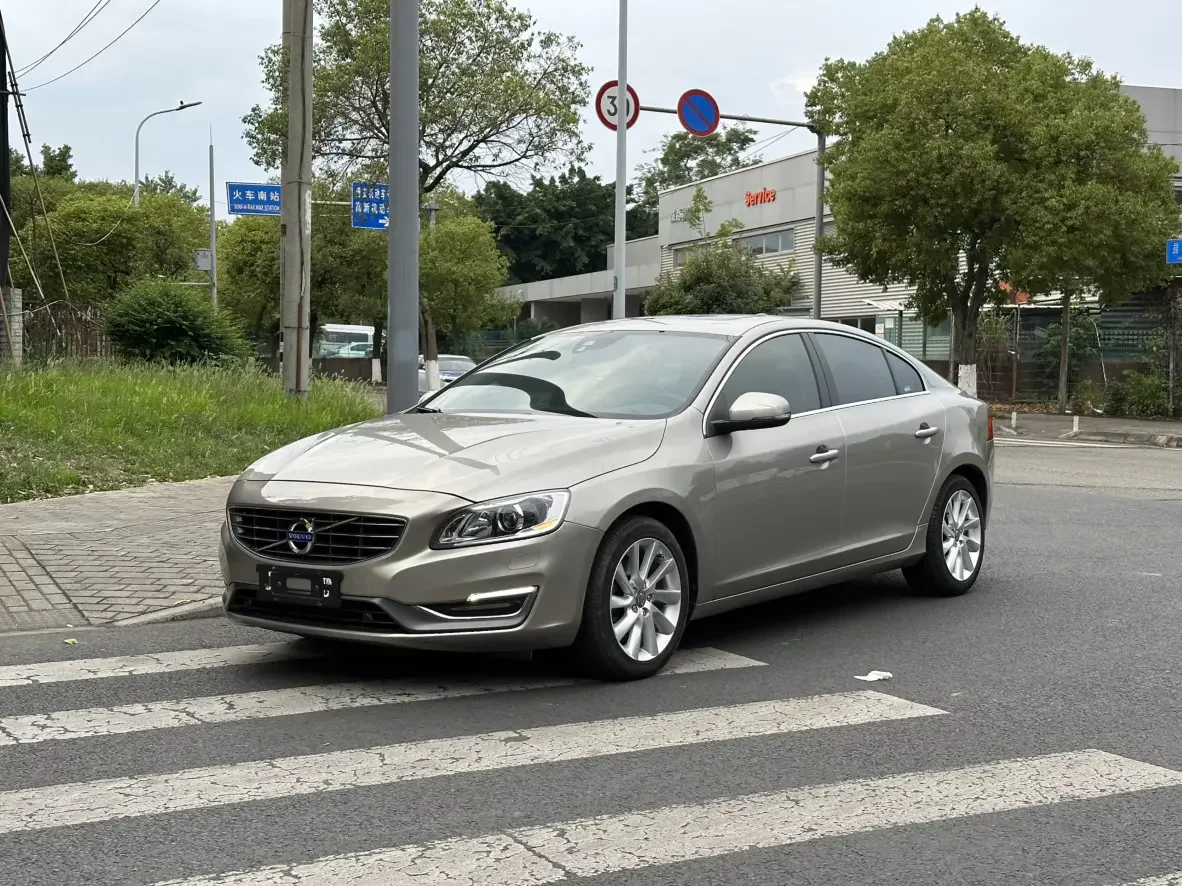 Volvo S60