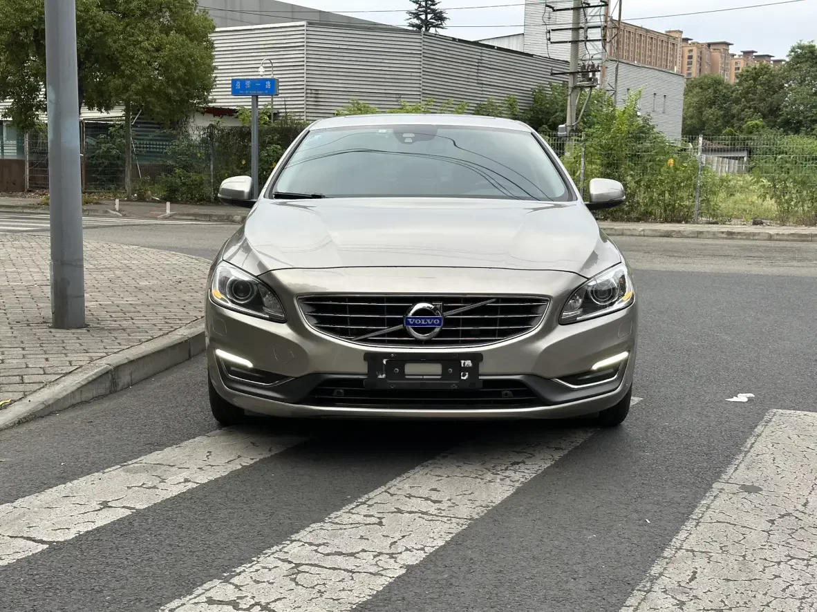 Volvo S60