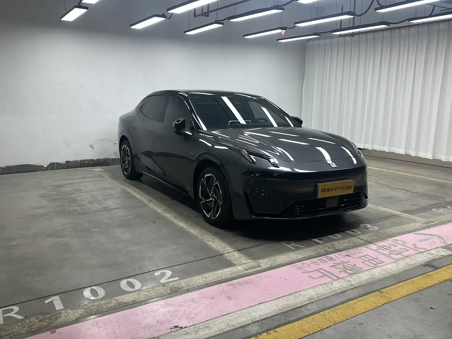 Lynk & Co 07 EM-P